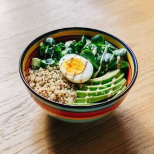 עם קינואה, ירקות רעננתיים